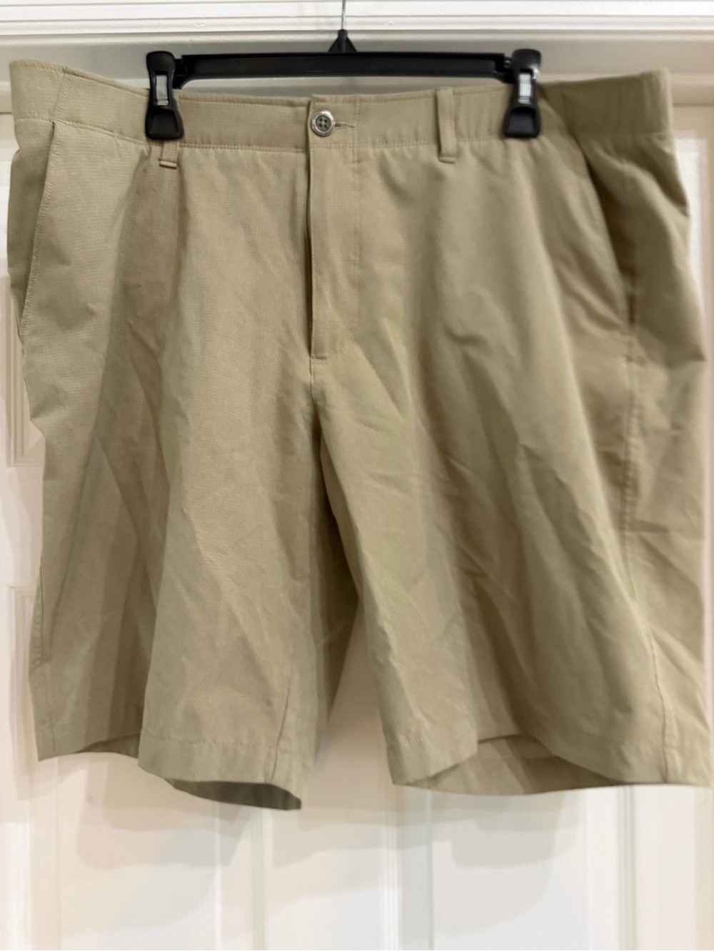 Under Armour Men's Flat Front Tan Golf Shorts